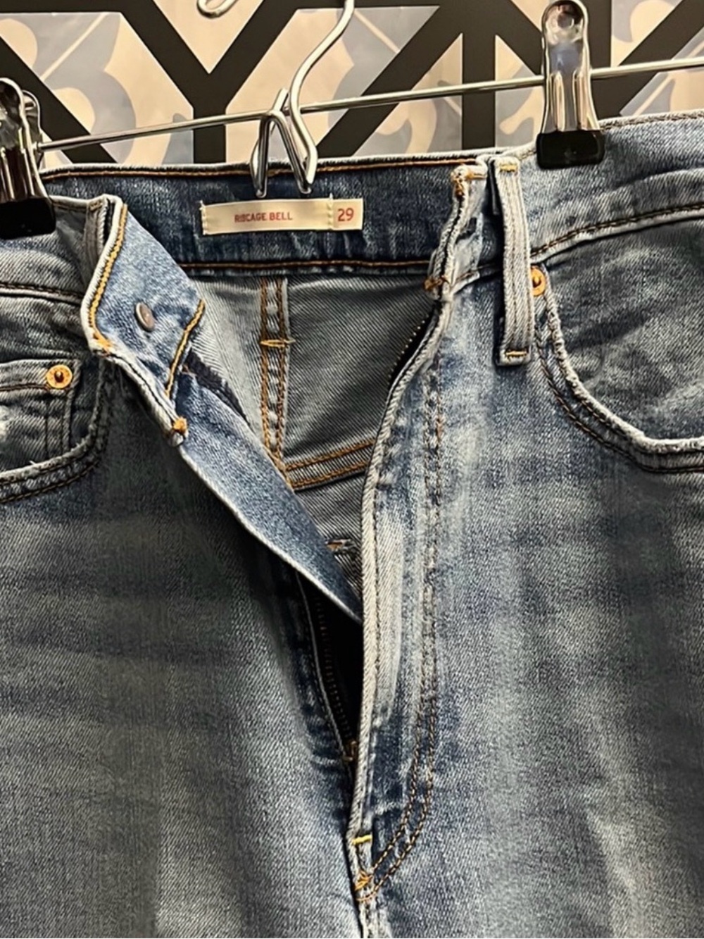 Levi’s Ribcage Bell -29 - Picture 4 of 6